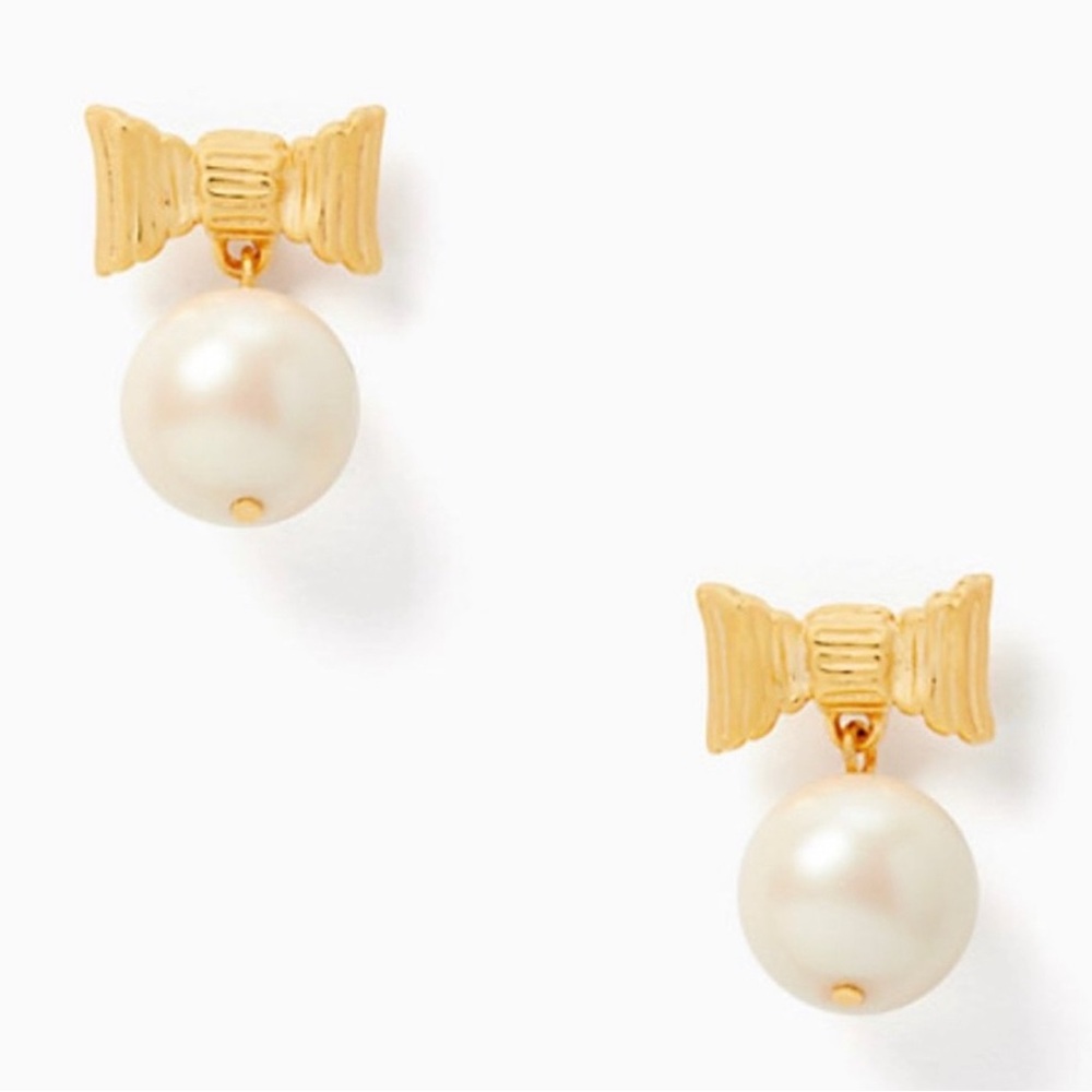 NWT Gorgeous Kate Spade New York All Wrapped Up in Pearls Drop Earrings